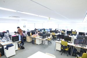 コミュニケーションが取りやすいオープンなオフィス